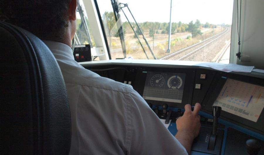 Pracownik kolei musi być trzeźwy Pracownik kolei musi być trzeźwy