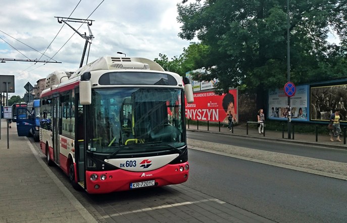 Kraków. Pierwsze stanowisko do ładowania autobusu elektrycznego