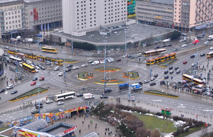 Warszawa zaprasza pieszych na powierzchnię – w Centrum i na Targowej