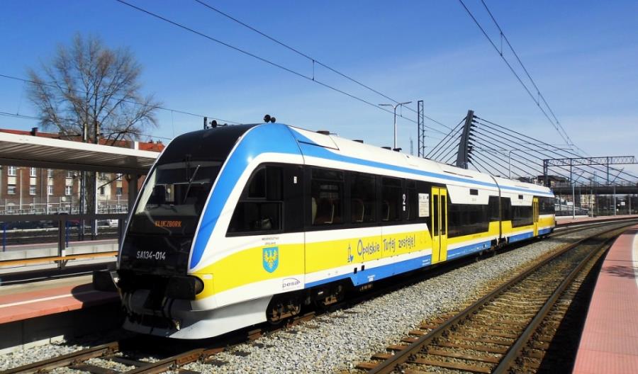 Tylko Pesa w przetargu Przewozów Regionalnych na spalinowe zespoły trakcyjne Tylko Pesa w przetargu Przewozów Regionalnych na spalinowe zespoły trakcyjne