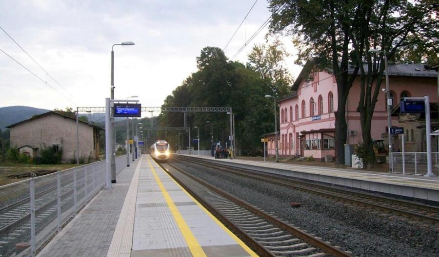 Remont szlaku z Janowic Wielkich do Wojanowa na Dolnym Śląsku Remont szlaku z Janowic Wielkich do Wojanowa na Dolnym Śląsku