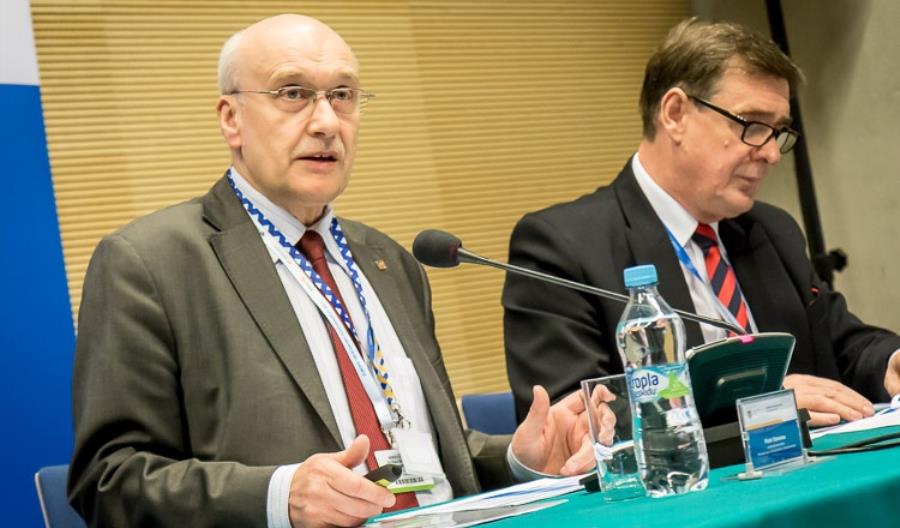 Podczas Konwentu Marszałków debatowano o taborze Przewozów Regionalnych Podczas Konwentu Marszałków debatowano o taborze Przewozów Regionalnych