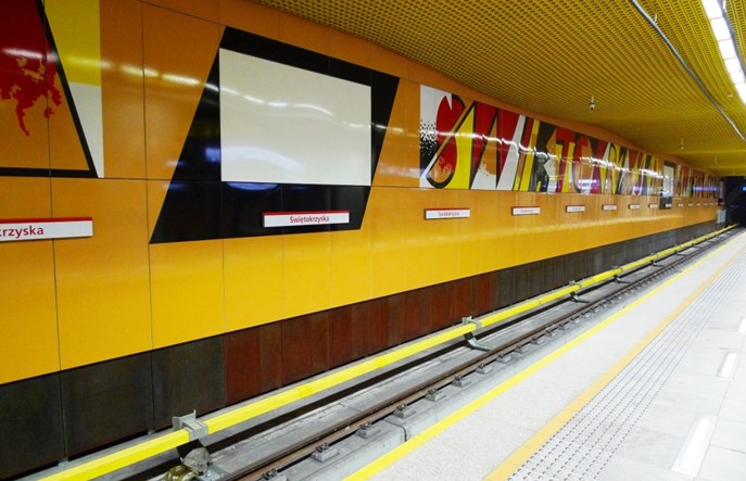 II linia metra rdzewieje. Tak ma być