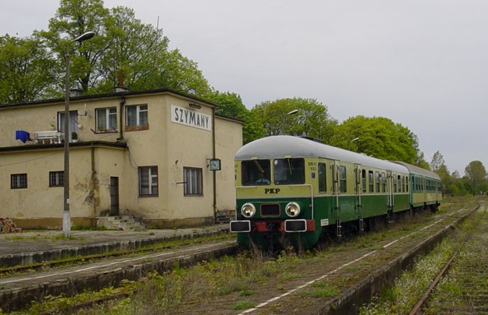 Są pieniądze na pociąg do lotniska w Szymanach