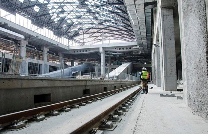 Łódź Fabryczna: Wykonawca chce negocjować  termin i kwotę kontraktu