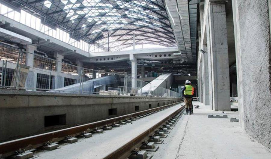 Łódź Fabryczna: Wykonawca chce negocjować termin i kwotę kontraktu Łódź Fabryczna: Wykonawca chce negocjować termin i kwotę kontraktu