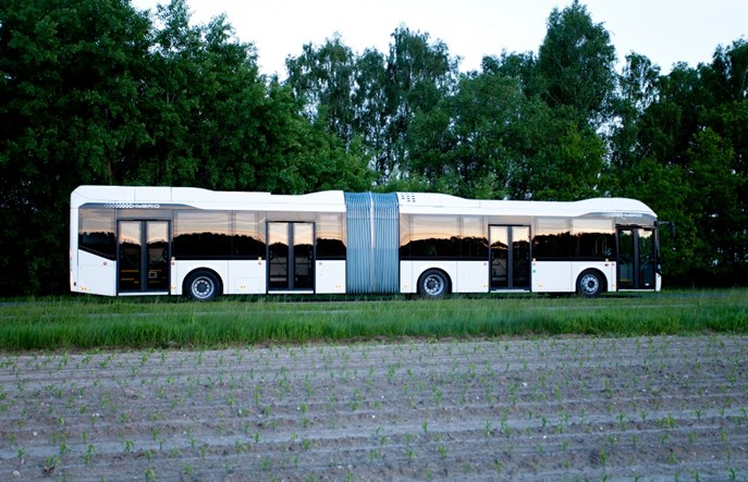 Hybrydowe przegubowce z Wrocławia jeżdżą w Budapeszcie