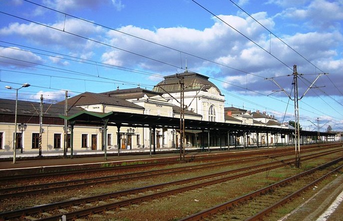 Stacja Tarnów otrzyma nowe wiaty na peronach