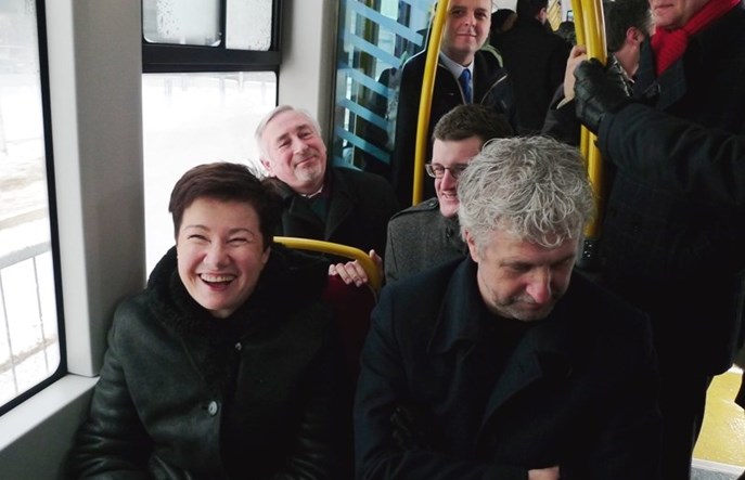 Warszawa: Tramwaj na Moście Północnym wyznacza nowe standardy?