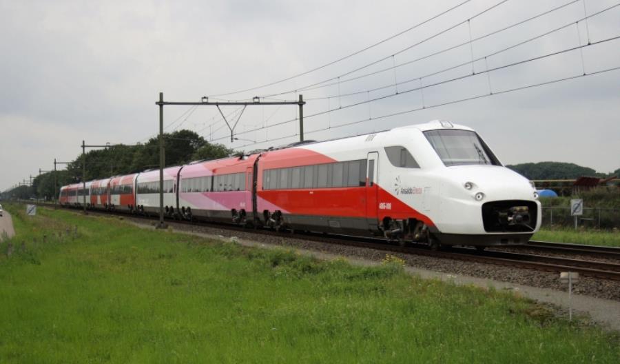 Nie chcieli ich Holendrzy, trafią do Włoch. Nowe życie pociągów V250 Nie chcieli ich Holendrzy, trafią do Włoch. Nowe życie pociągów V250