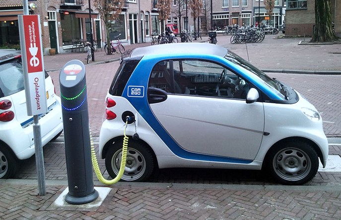Elektromobilność i współdzielenie przyszłością motoryzacji?