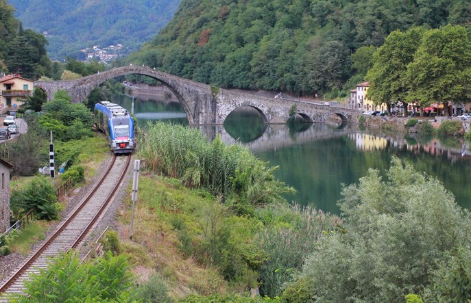 Szynobusy Pesy w kolejnym włoskim regionie