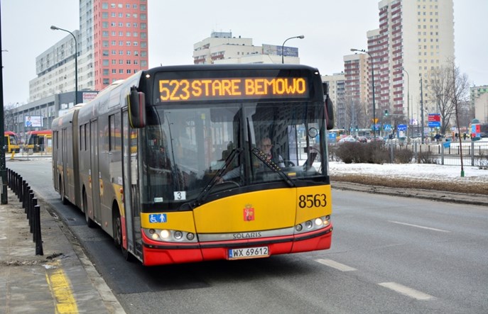 Warszawa. Dlaczego autobusy są zimą brudne? ZTM tłumaczy