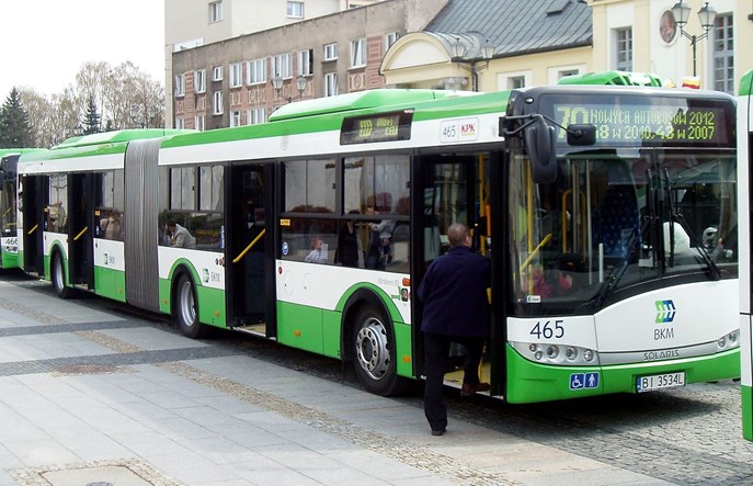 Białystok. Solaris lepszy od Mercedesa. Zdecydowały drobiazgi