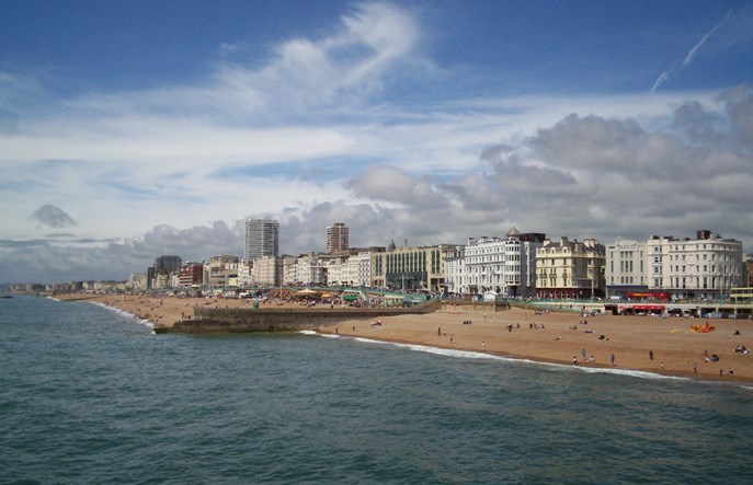 Mieszkańcy Brighton jeżdżą autobusami, bo… nie mają wyjścia
