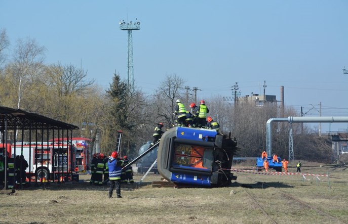 W Legnicy ćwiczą służby ratunkowe kolei