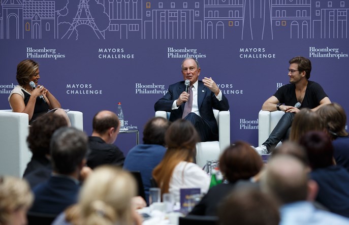 Warszawa wygrała milion euro od Michaela Bloomberga