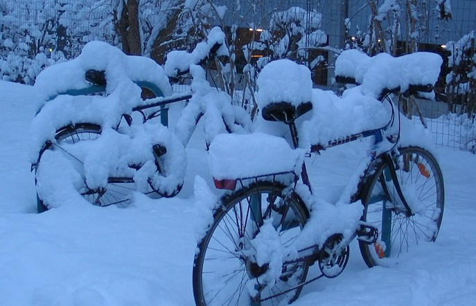 Warszawa odśnieży drogi rowerowe. Przynajmniej w części