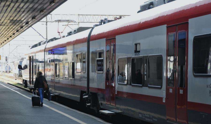 Pociągi stanęły w Wielkopolsce. PLK: Opanowujemy sytuację Pociągi stanęły w Wielkopolsce. PLK: Opanowujemy sytuację