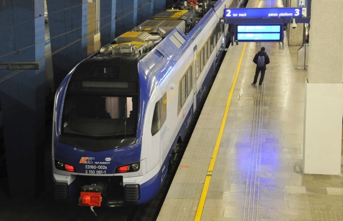 MIB: Nie planujemy ograniczania siatki połączeń PKP Intercity