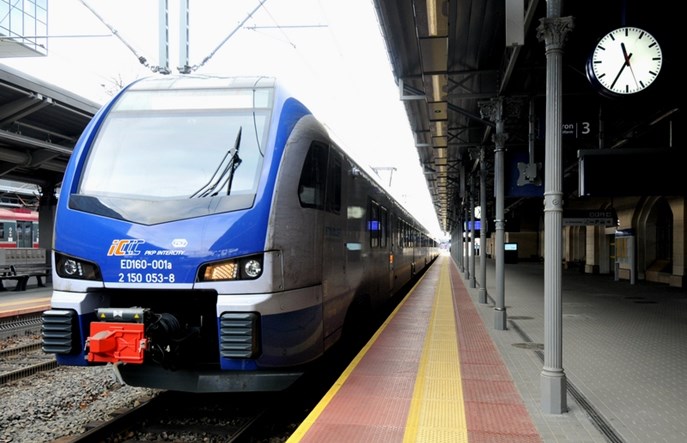 Flirty i Darty przyciągają pasażerów. Są wzrosty przewozów