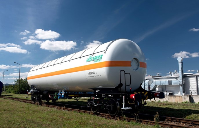 Europejska fuzja Greenbriera i Astra Rail