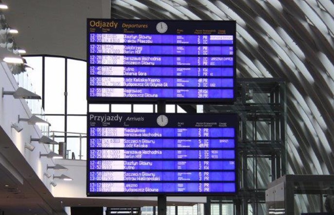 Zerwana sieć trakcyjna powodem niedzielnych opóźnień