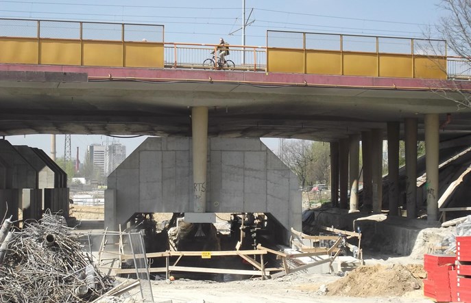 Łódź Fabryczna. Można budować tunel pod wiaduktem