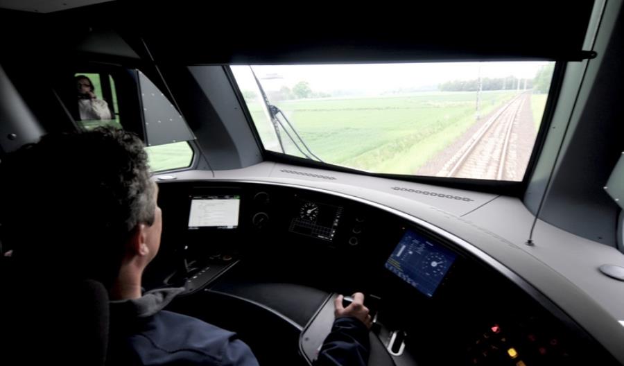 PKP Intercity chce kupić tablety dla maszynistów i rewidentów PKP Intercity chce kupić tablety dla maszynistów i rewidentów