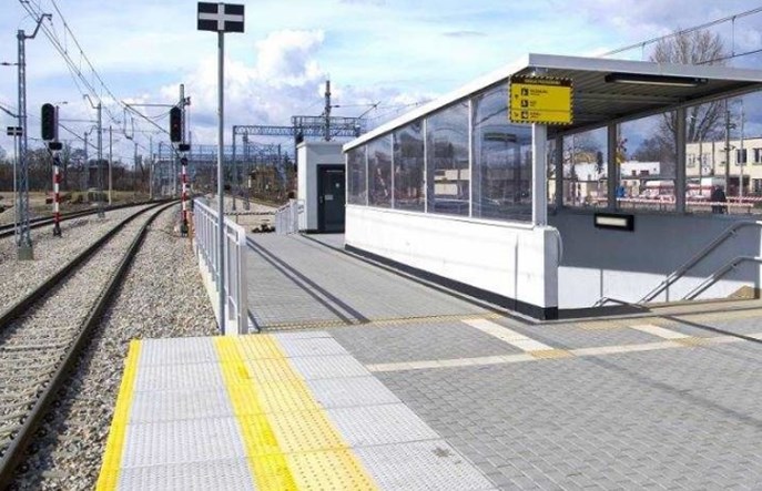 Zamieszanie z dworcowymi windami. PLK uspokaja