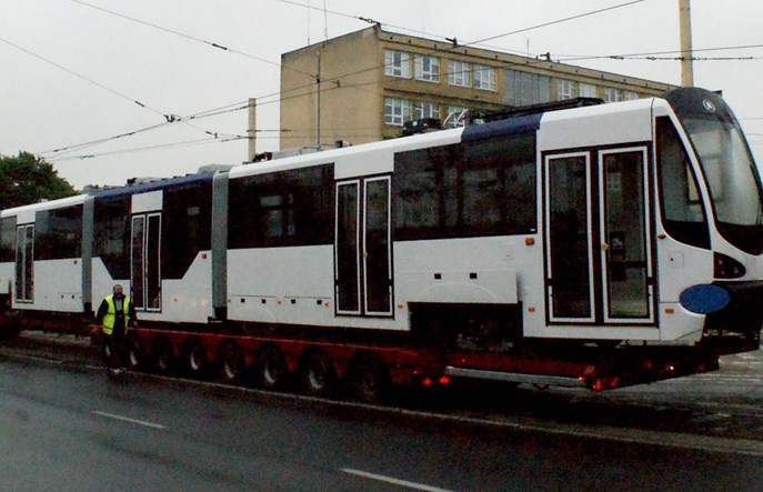 Szczecin: Modertrans dostarczył już tramwaj do samodzielnego złożenia