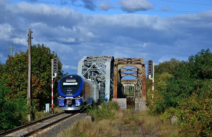 Duży projekt PLK poprawy stanu obiektów inżynieryjnych. Pięć ofert