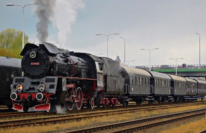 Komunikacja zastępcza z Wolsztyna. Parowozy pojadą do Zbąszynka [uzupełnienie]