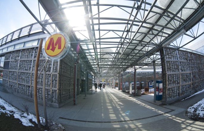 Schemat w warszawskim metrze miał ujawnić tajny kompleks policji