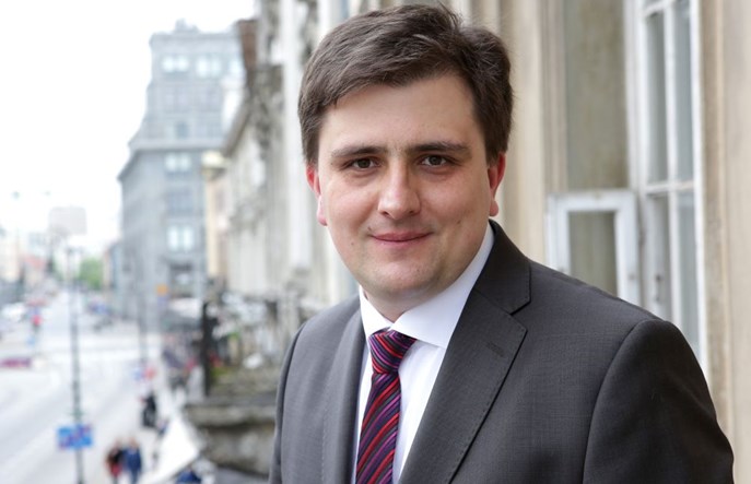 Beim: Dworce świątyniami mobilności