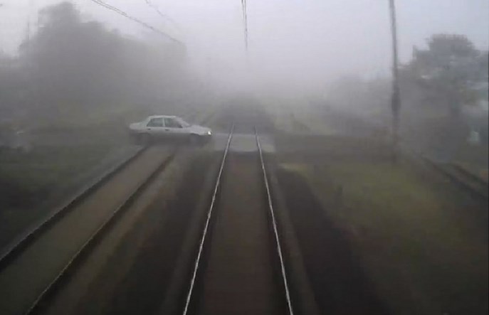 Dróżnik nie zamknął zapór, grozi mu 8 lat więzienia. Czy to tylko jego wina?