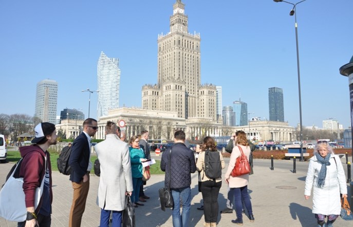Fajna Świętokrzyska, beznadziejne parkowanie. Warszawa oczami gości z zagranicy