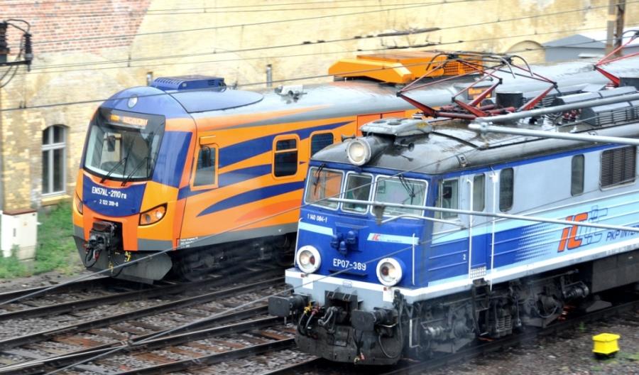 Ruch pociągów po nawałnicach wraca do normy Ruch pociągów po nawałnicach wraca do normy