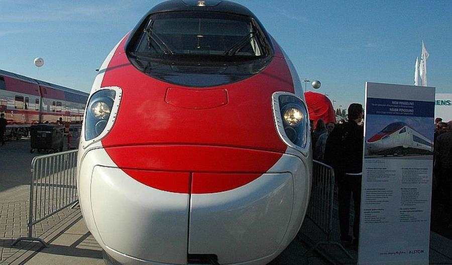 Szwajcarzy zamawiają 8 pociągów Pendolino z wychylnym pudłem
