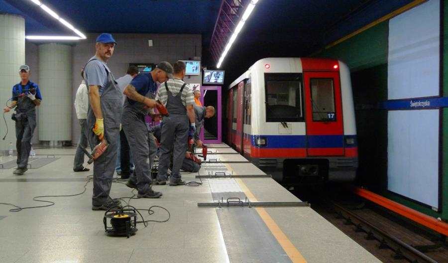 Weekend bez stacji Służew i Świętokrzyska na I linii metra