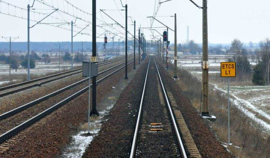 Pięć ofert na opracowanie studium dla GSM-R