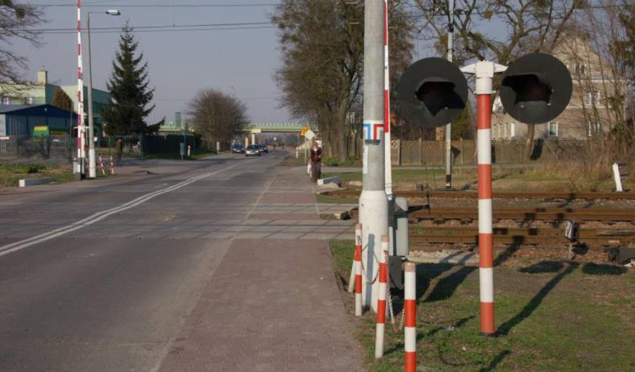 UTK stwierdza liczne nieprawidłowości na przejazdach kolejowo-drogowych