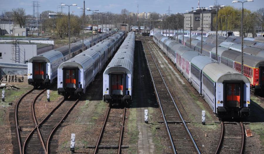 UTK: Problemy z klimatyzacją to wynik braku wewnętrznego nadzoru w PKP Intercity