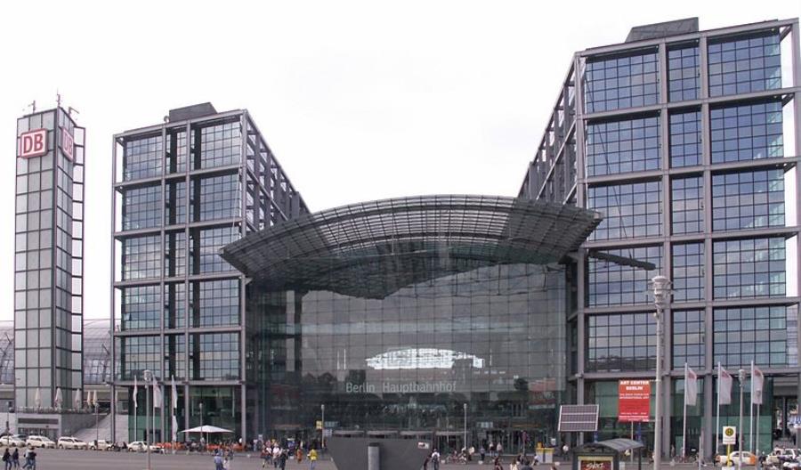 Pociągi Warszawa - Berlin pojadą poniżej pięciu godzin