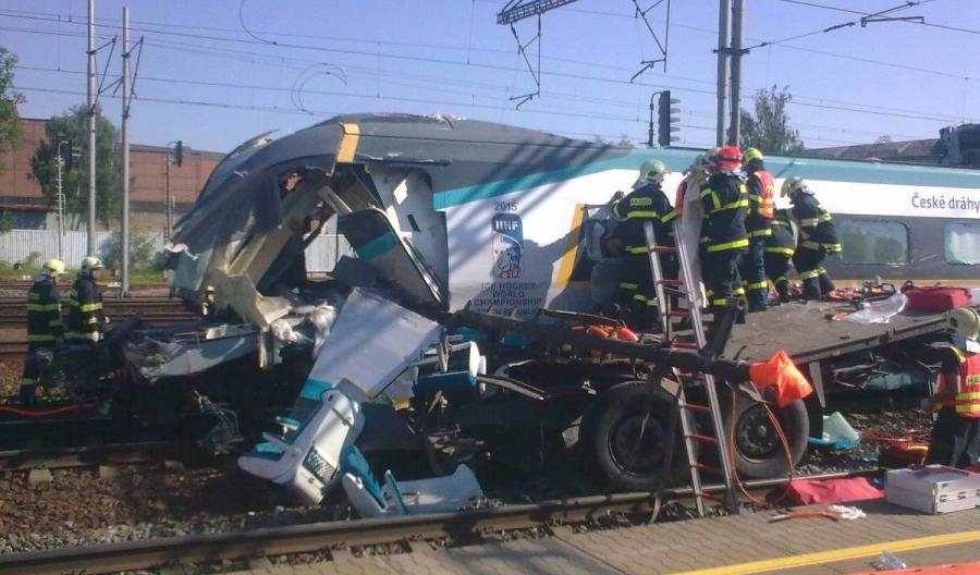 Tragiczny wypadek Pendolino w Czechach Tragiczny wypadek Pendolino w Czechach