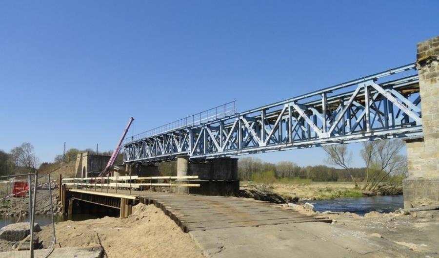 PKP PLK budują nowy most kolejowy między Polską i Niemcami