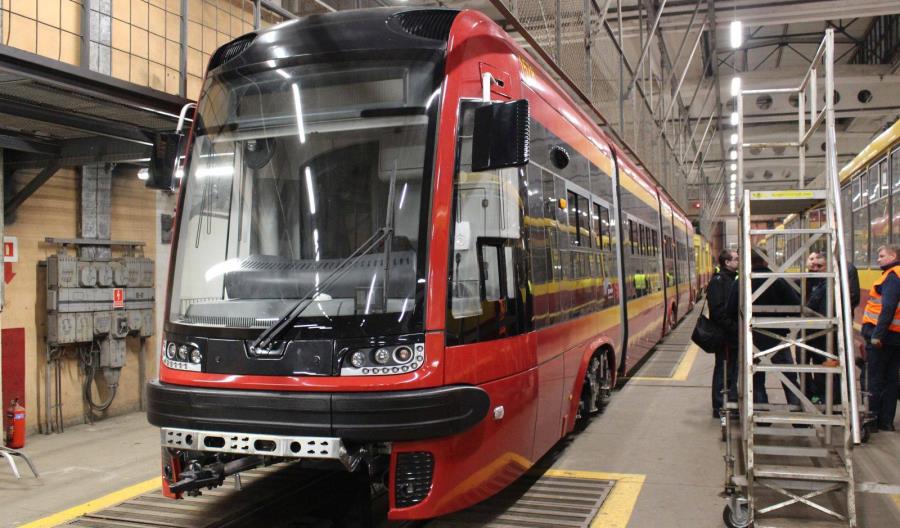 Nowy tramwaj Pesy dotarł do Łodzi