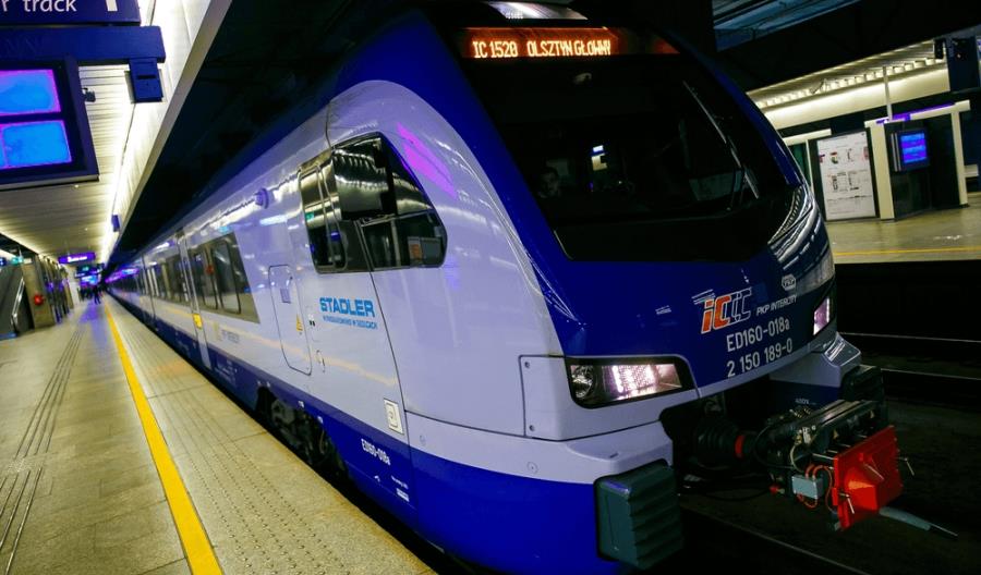 Flirty w PKP Intercity: Prawie ćwierć miliona pasażerów w miesiąc