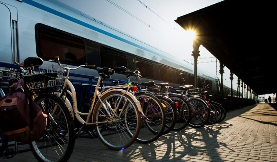 PKP Intercity zachęca do podróży z rowerem