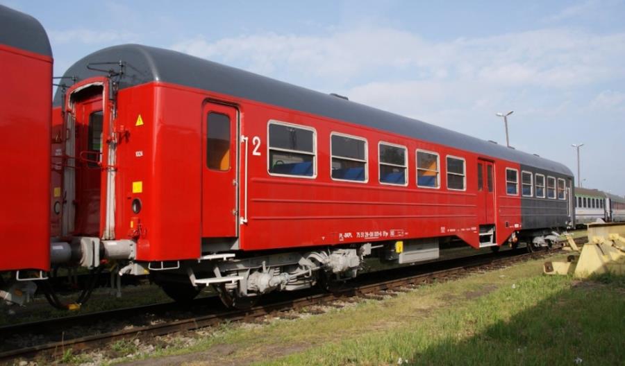 SKPL wozi pasażerów „ryflakami”. To wagony z długą historią SKPL wozi pasażerów „ryflakami”. To wagony z długą historią